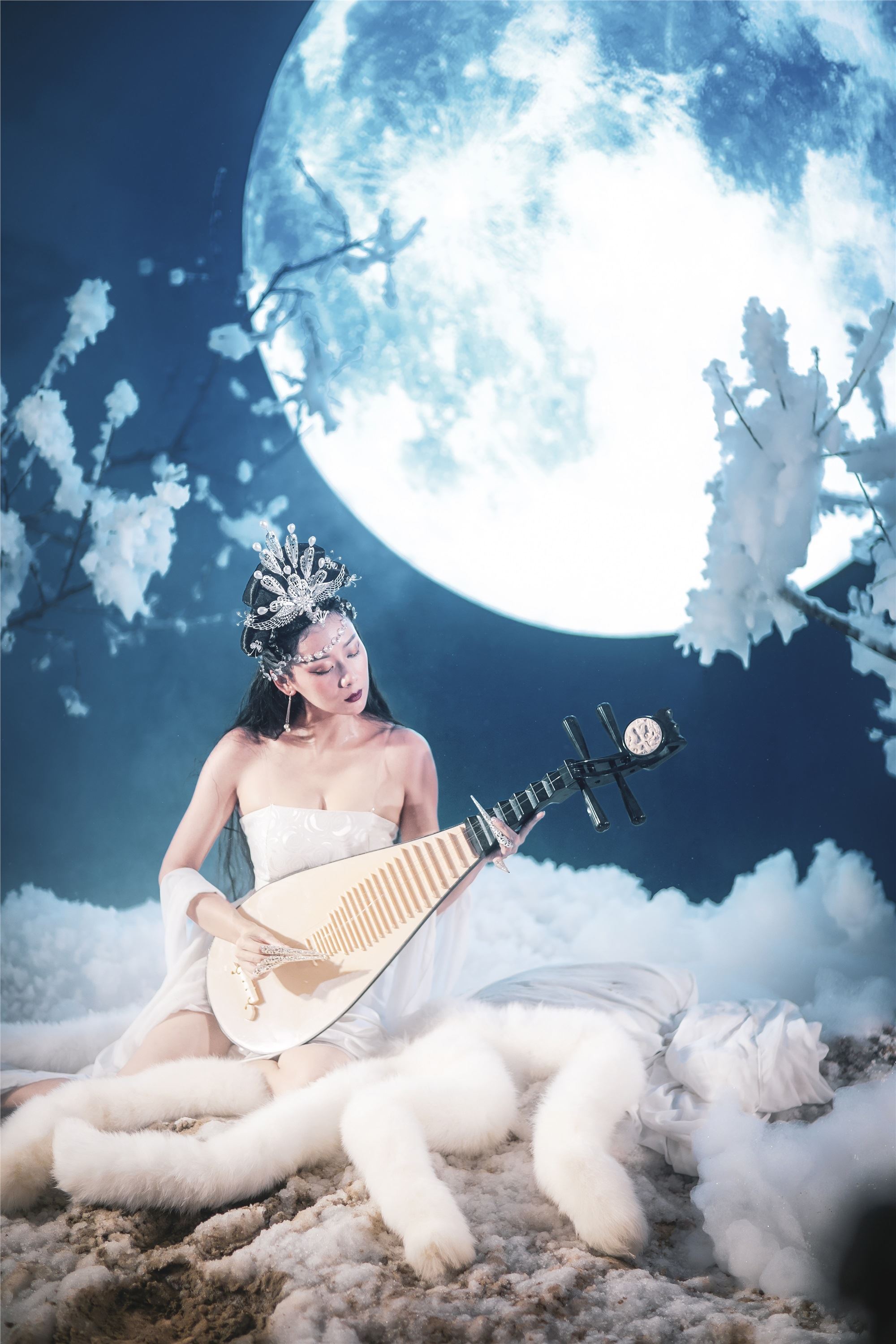 YITUYU 艺图语 2021.07.21 九尾白狐 刺猬&惠子